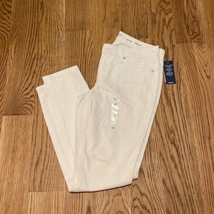 CROWN & IVY Straight White Jeans  skinny size 2 regular